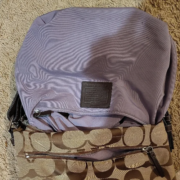 Stylish Coach Tan Shoulder Bag - Picture 5 of 5